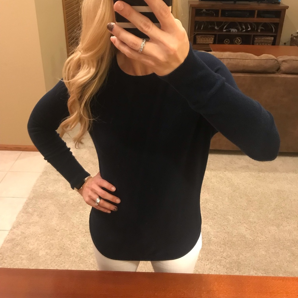 Athleta Navy sweater XS
